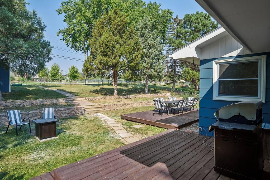 Roomy 5 Bed 3 Bath Fire Place Large Outdoor Space Rapid City Extérieur photo